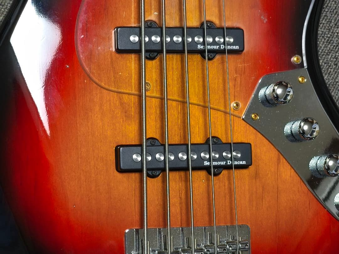 Bacchus Universe5弦アクティブベースBJB-5-550R 3TS