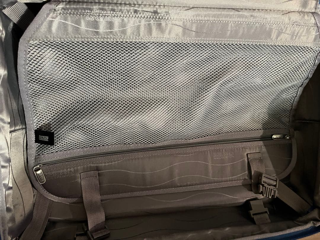 ゼロハリバートン　キャリーバッグ　二輪 旅行　スーツケース　ポリカーボネート