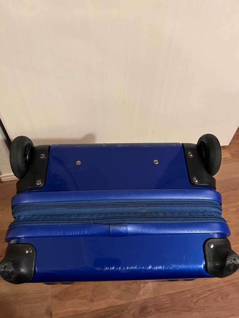 ゼロハリバートン　キャリーバッグ　二輪 旅行　スーツケース　ポリカーボネート