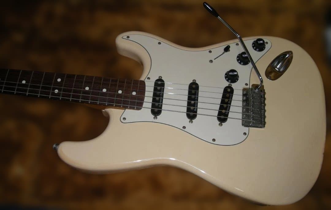 ギター Fender Mexico Stratocaster 70's Classic