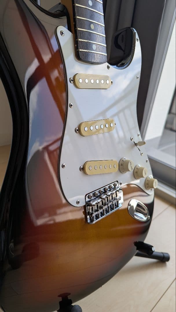 Squier by Fender Japan StratocasterEシリアル
