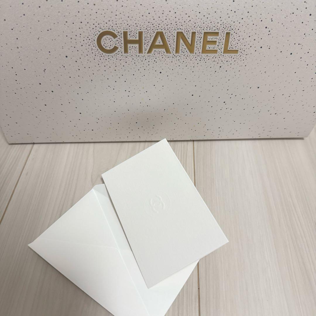 シャネルクリスマスコフレ2025 リップアンドネイルケアセット 限定チャーム付