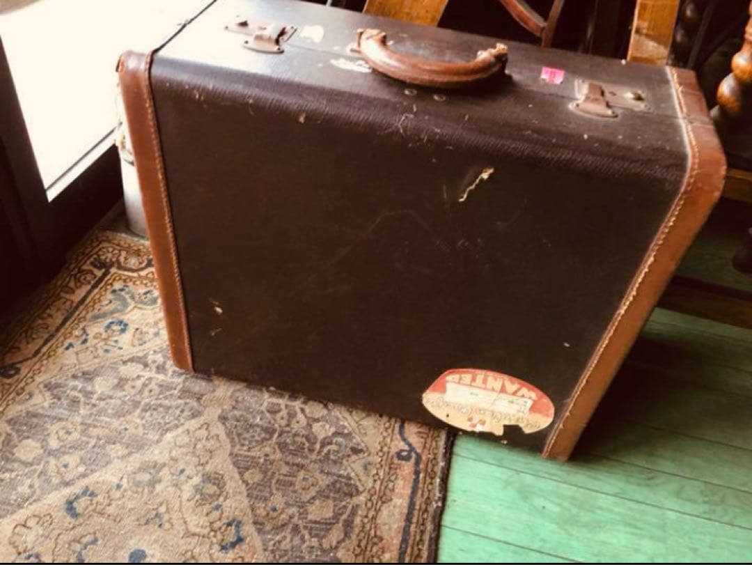 湯布院アンティーク英国ヴィンテージ トラベルバッグ 革製ブリティッシュカントリー