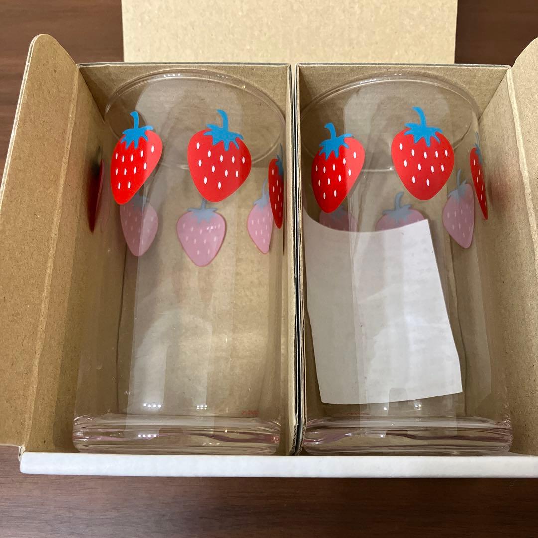 【新品未使用】NANA いちご柄 グラス