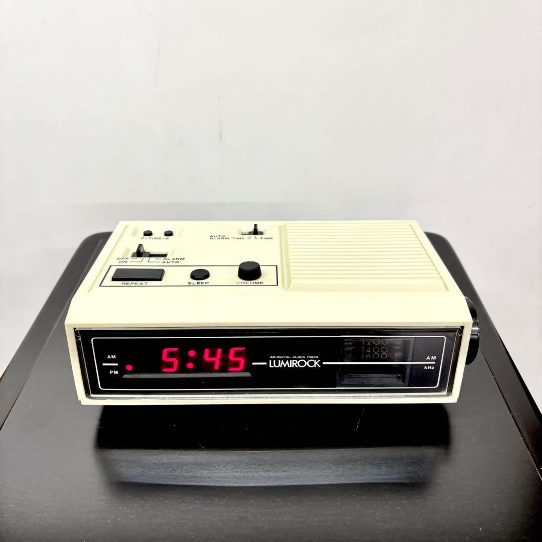 デジタル時計 ルミロック AMラジオ アラーム 目覚 レトロ スペースエイジ