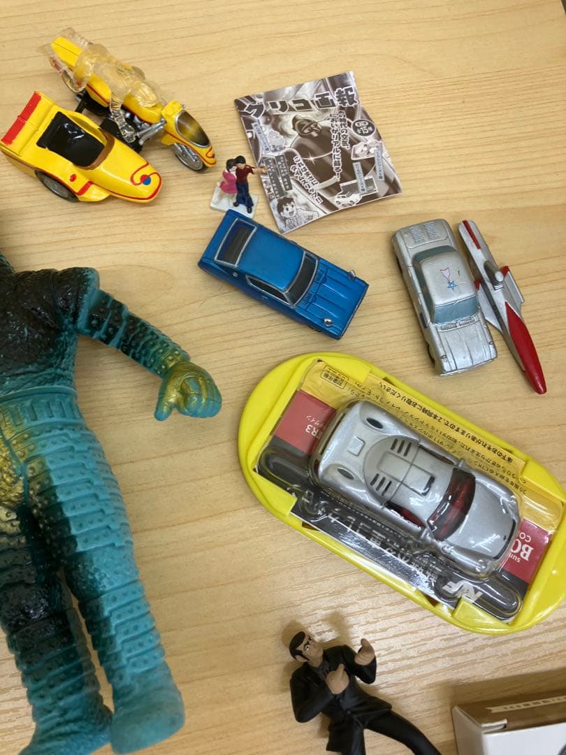 【ウルトラマン怪獣 】昭和レトロおまけつき