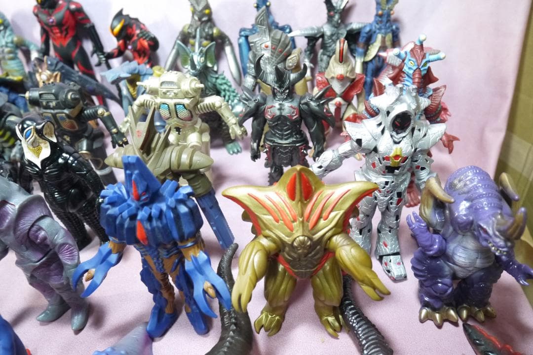 ウルトラ怪獣シリーズ　怪獣ソフビ　68体セット