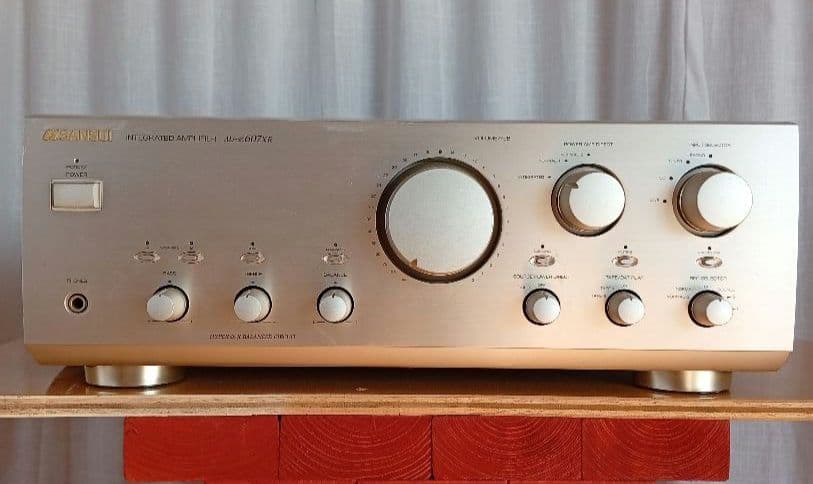 【美品】SANSUI AU‑α607XRプリメインアンプ（シャンパンゴールド）