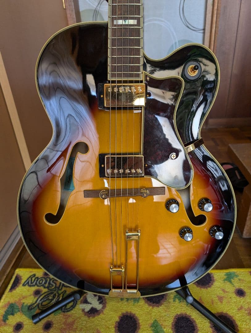 フルアコ　Epiphoneブロードウェイ　ほぼ新品