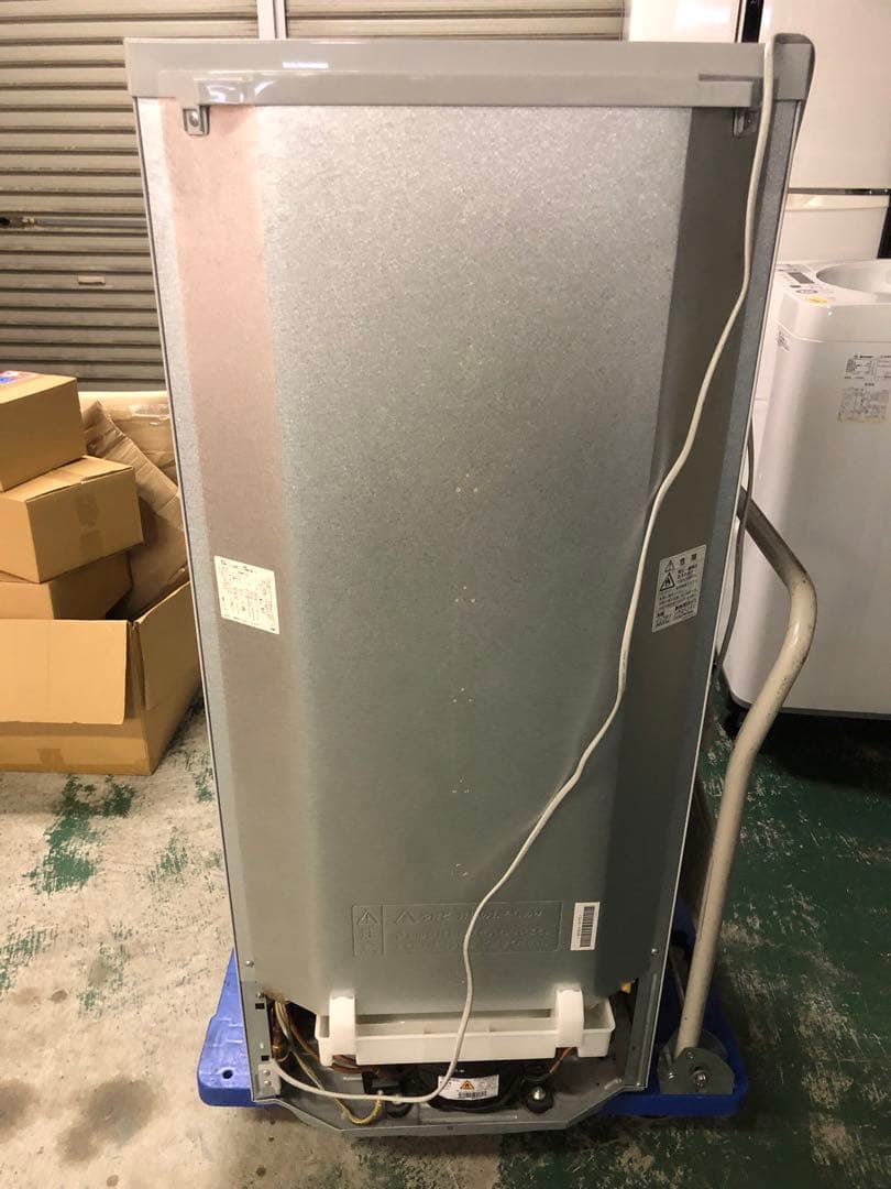 8r57 2017年製 137L 冷蔵庫 SJ-D14C-S 一人暮らし 単身用