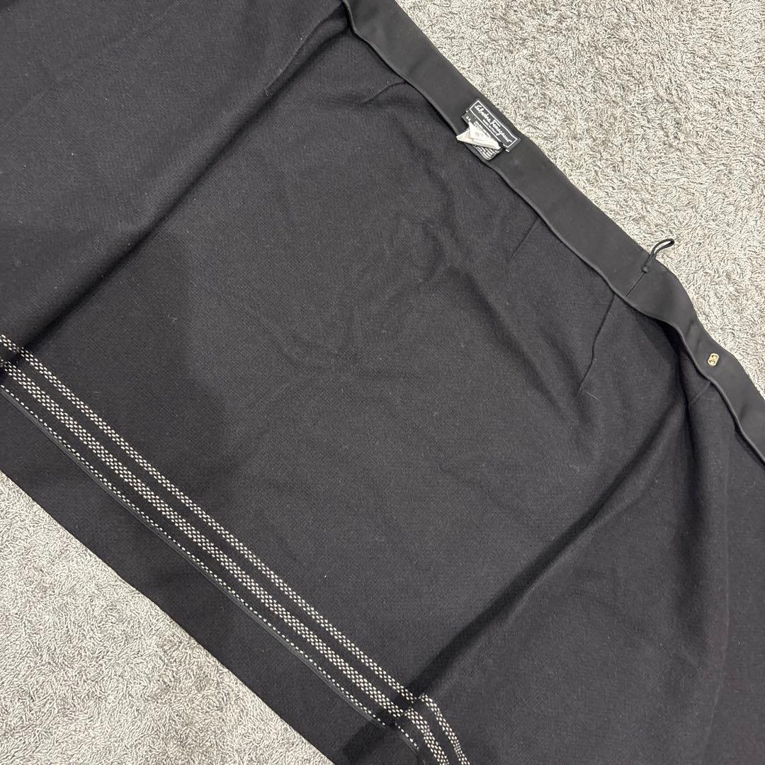 美品 フェラガモ ガンチーニ 金具 ウール スカート