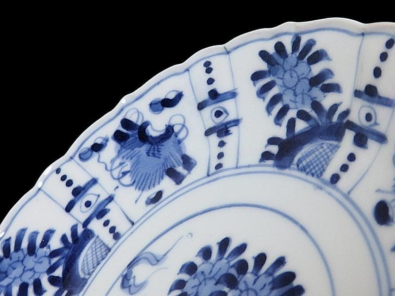 平戸　伊万里　染付　芙蓉手　隠れ蓑に花の図　６寸皿　２枚　E179AS-CSh