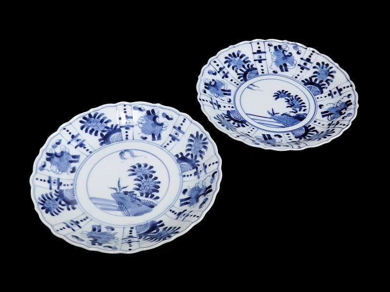 平戸　伊万里　染付　芙蓉手　隠れ蓑に花の図　６寸皿　２枚　E179AS-CSh