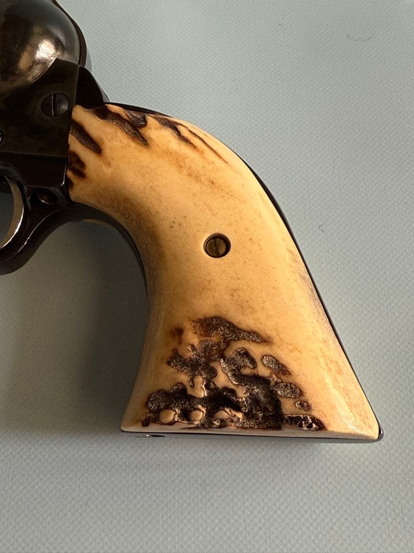 AJAX製　ハートフォードSAA 用スタックホーン（実物）グリップ