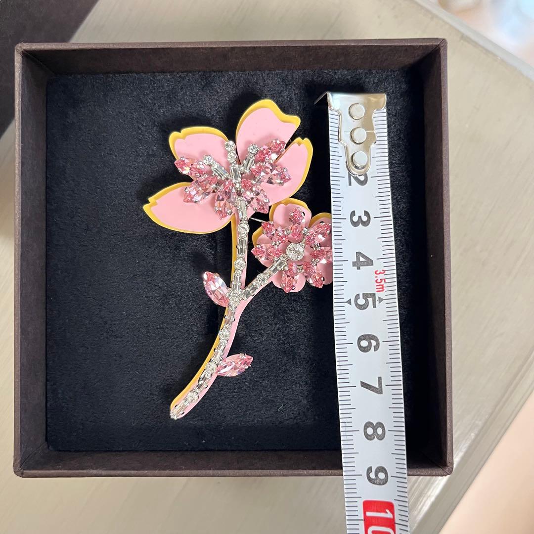 フォクシー　さくら　ブローチ　銀座　限定　アンティーク調　FOXEY クリスタル