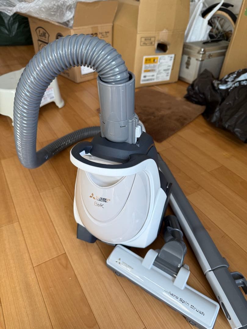 Mitsubishi TC-FXK ホワイト掃除機 製造年：2023年