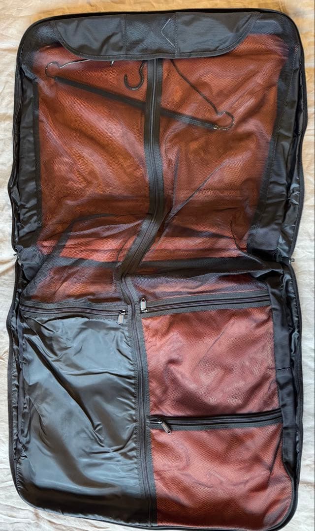 Samsonite ブラックガーメントバッグ ハンガーフック付き