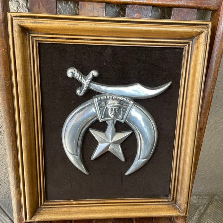 希少！50's BIG秘密結社フリーメイソン金属製壁掛け　USAアンティーク