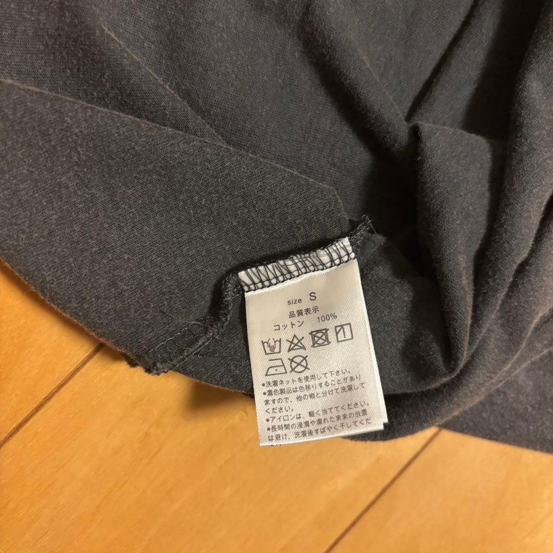 設楽 プリント Tシャツ Sサイズ ダークグレー