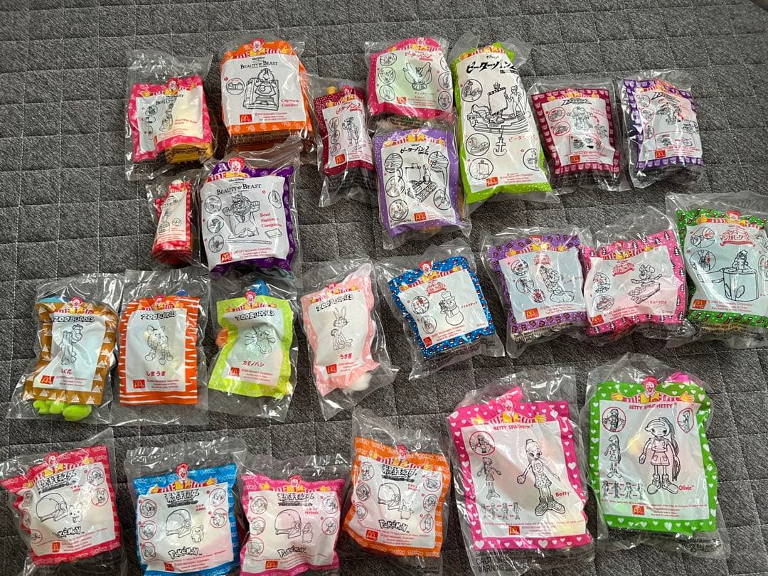 希少　マクドナルド　ハッピーセット　24個まとめ売り