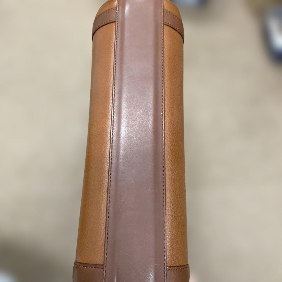 Burberry ブラウンレザー フラップレトロ　ハンドバッグ