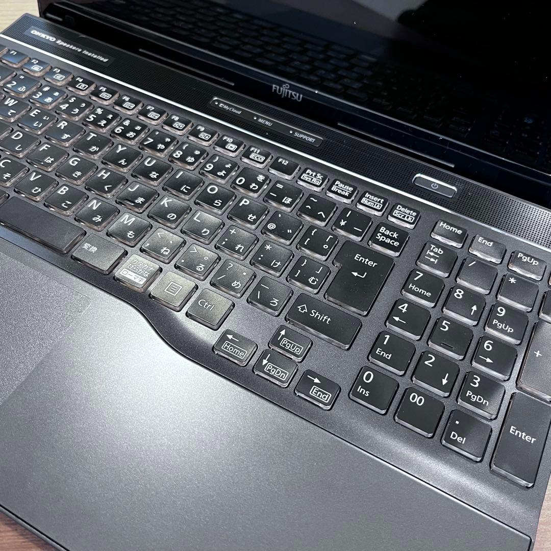 富士通 FMV ノートパソコン