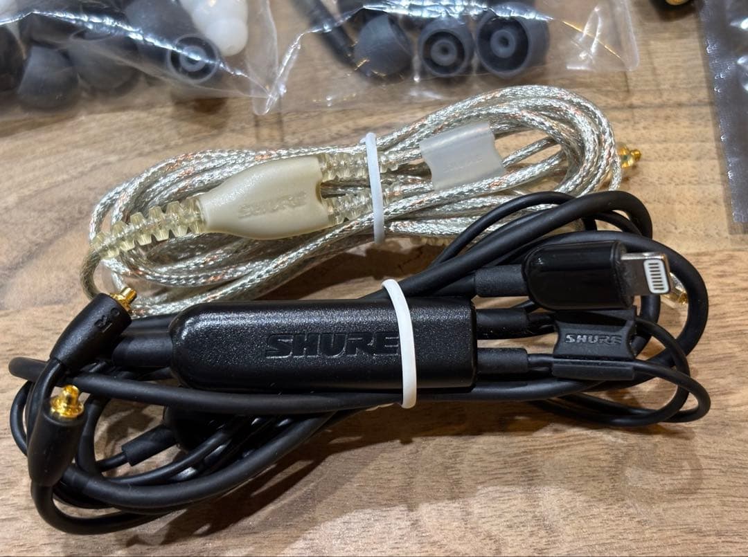 SHURE SE425 有線イヤフォン
