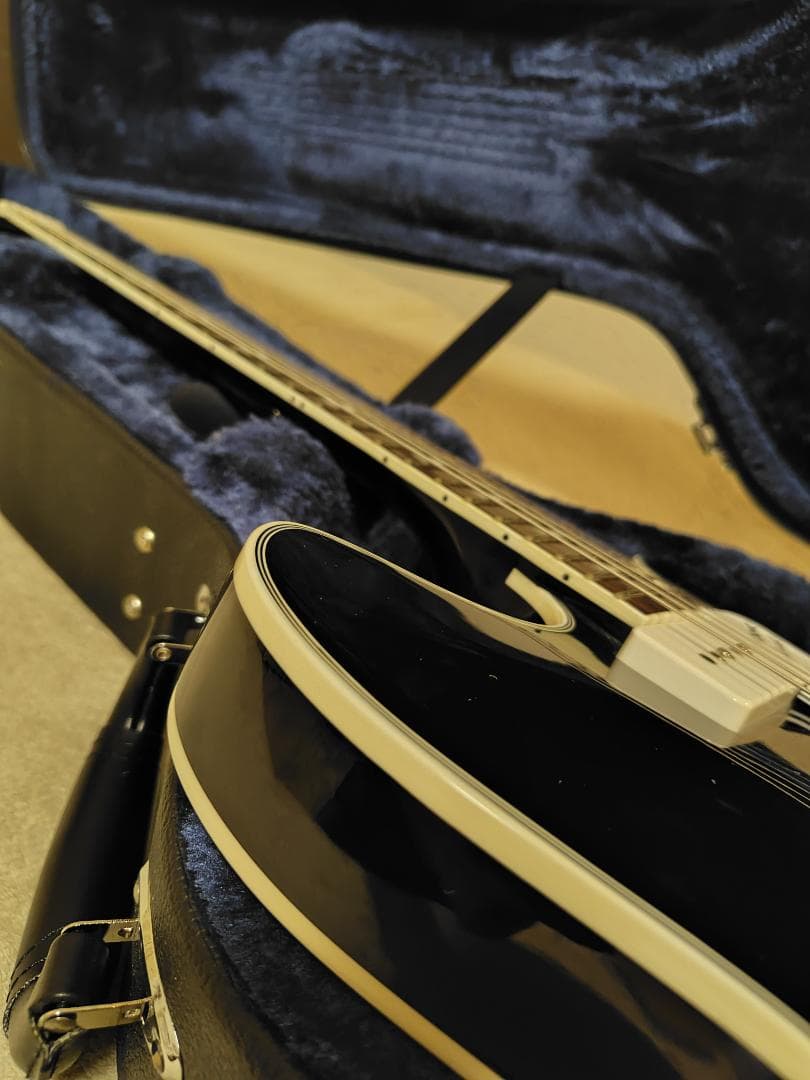 VOX / Bobcat V90 セミアコ ギター ハードケース付き