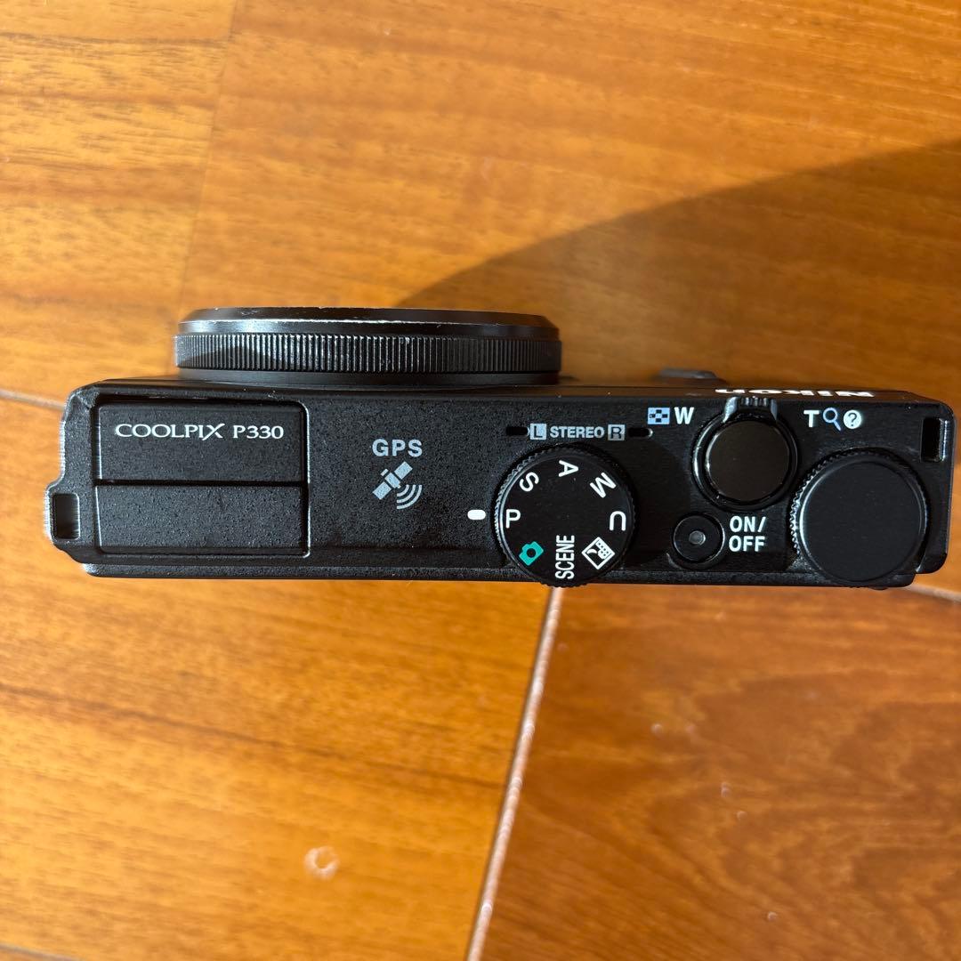 デジタルカメラ Nikon Coolpix P330