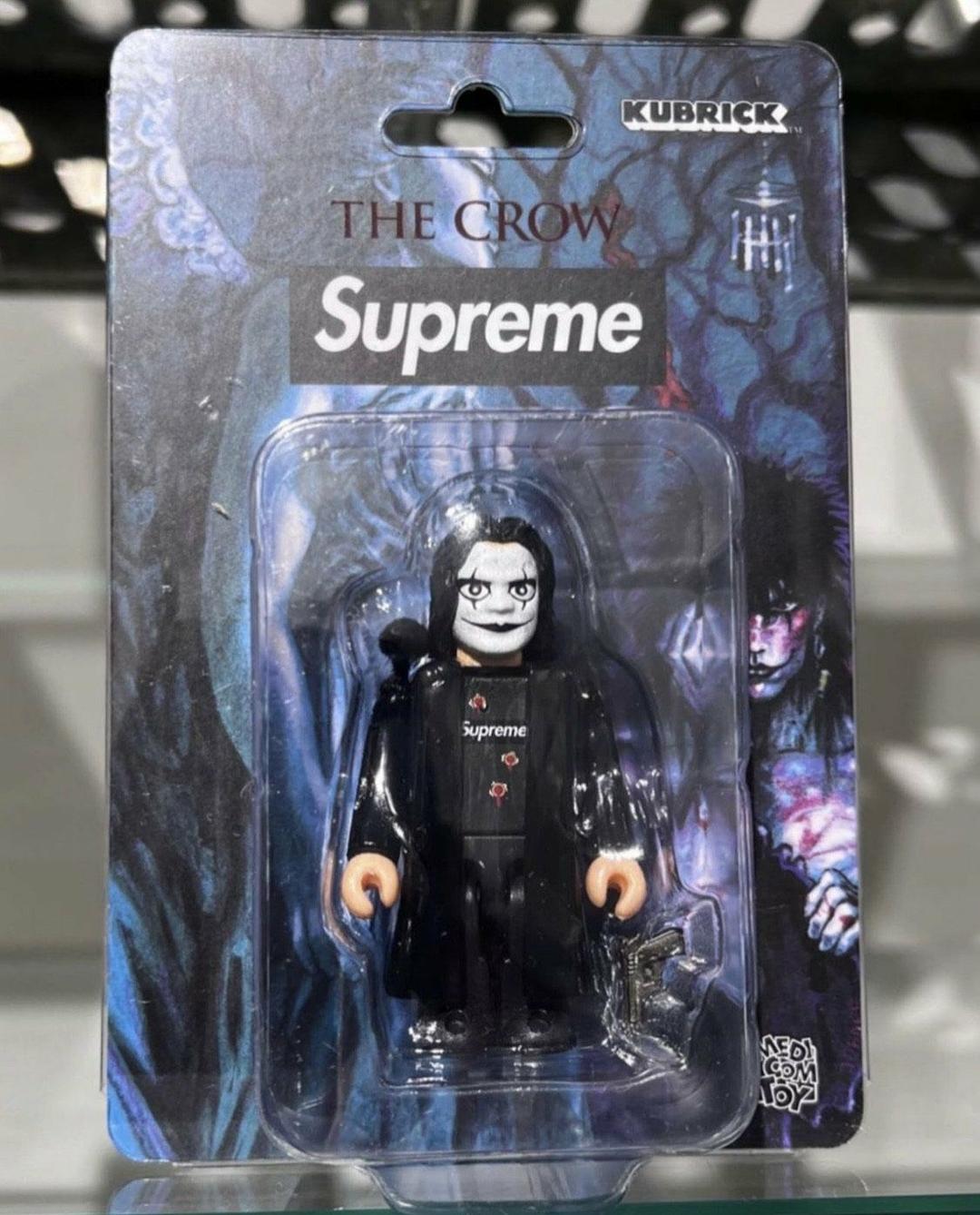 【未使用新品】Supreme The Crow Kubrick 100%