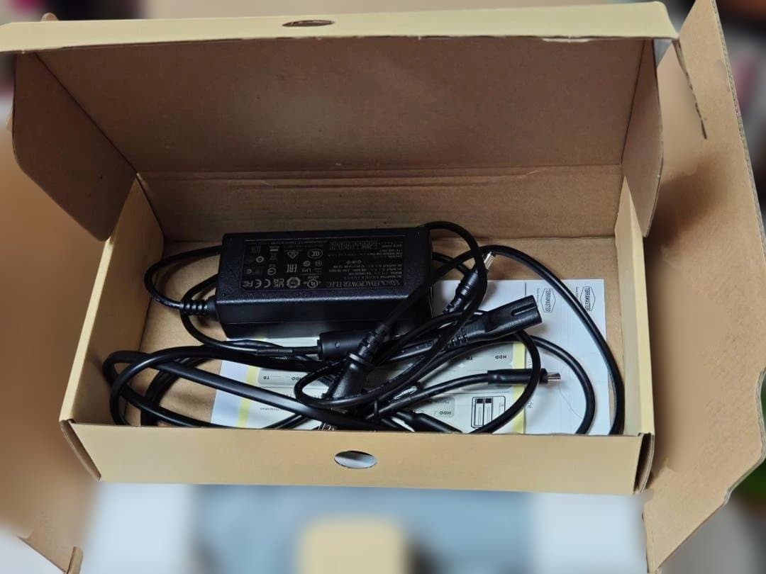 【美品】TerraMaster D4-320 4ベイ HDDケース+おまけ