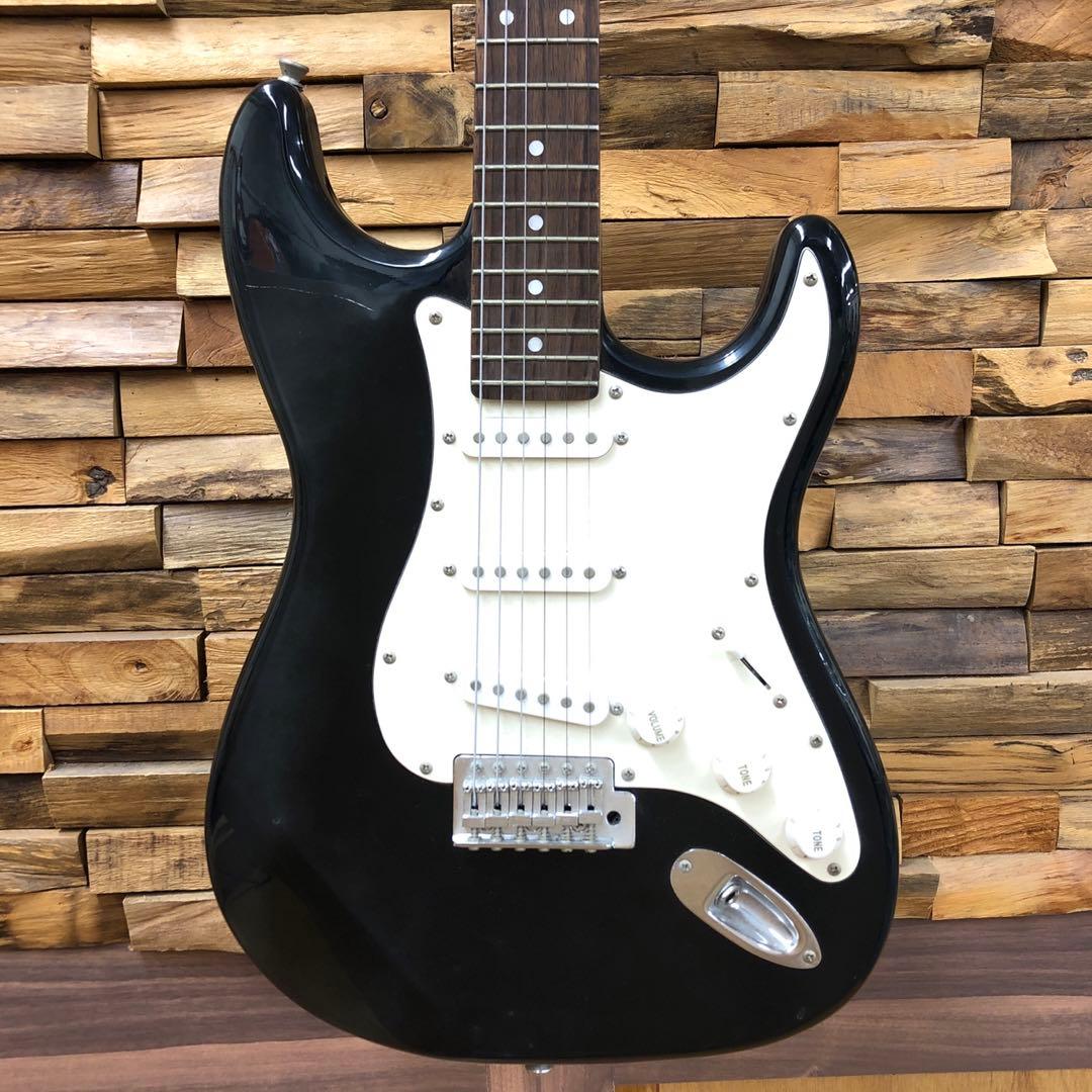 エレキギター　レジェンド　ストラトタイプ　本体のみ