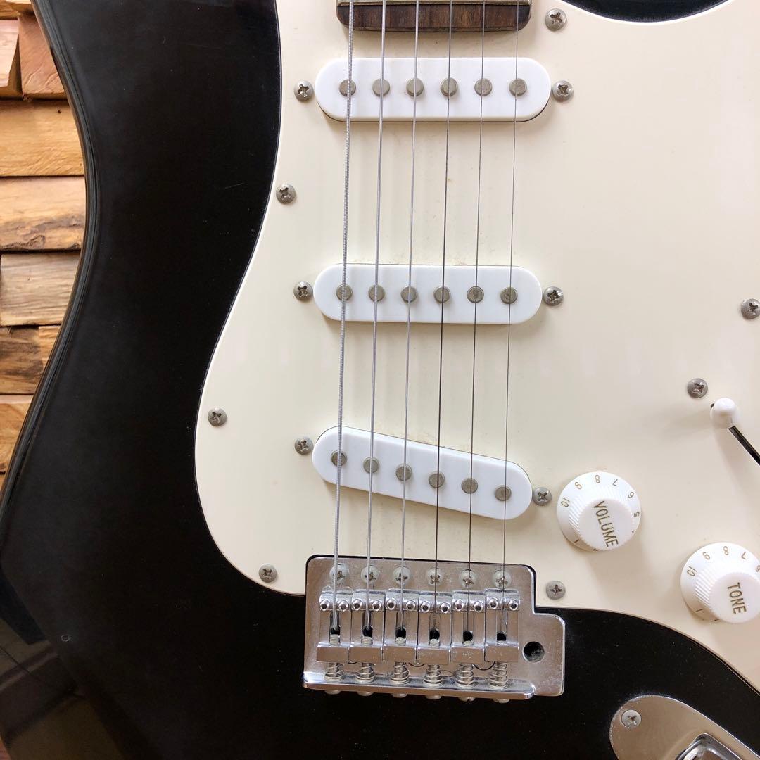 エレキギター　レジェンド　ストラトタイプ　本体のみ