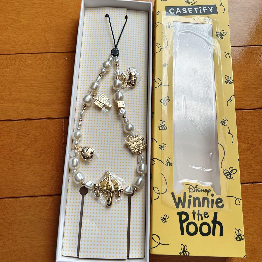 完売　新品　CASETiFY Winnie the Pooh ストラップ
