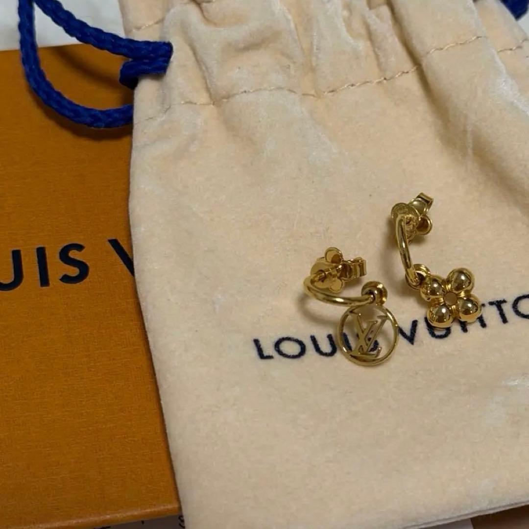 LOUIS VUITTON M64859 ピアス ブルーミング