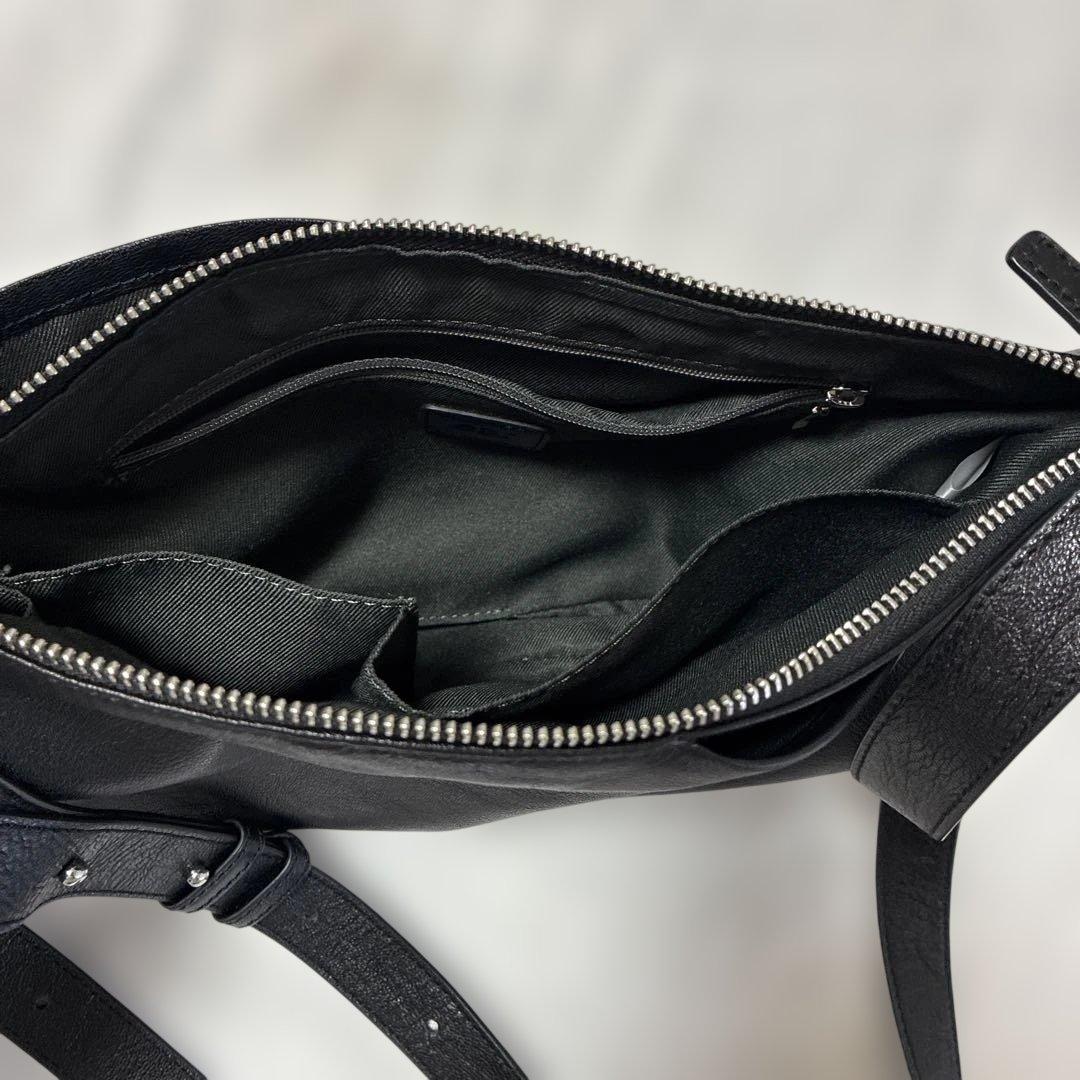 ear papillonner ミニスワローマチショルダーバッグ