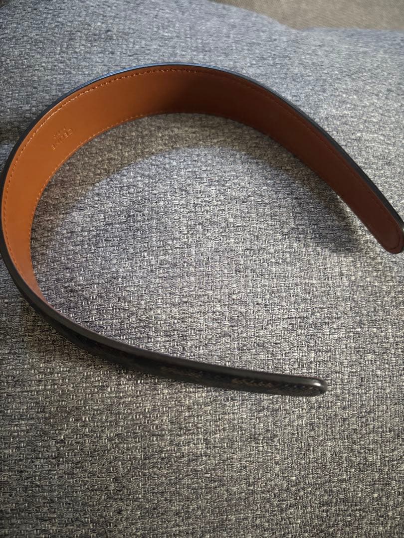 セリーヌ　トリオンフ　 カチューシャ