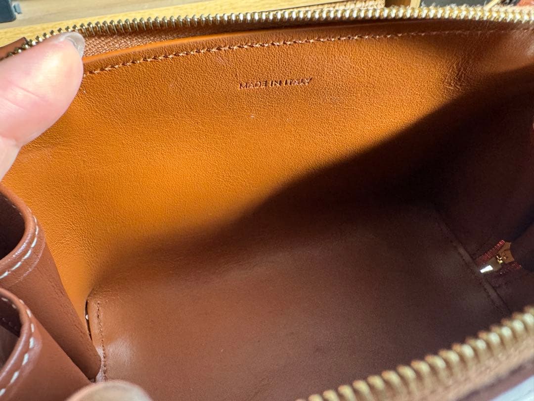 CELINE ブラウンレザー ショルダーバッグ