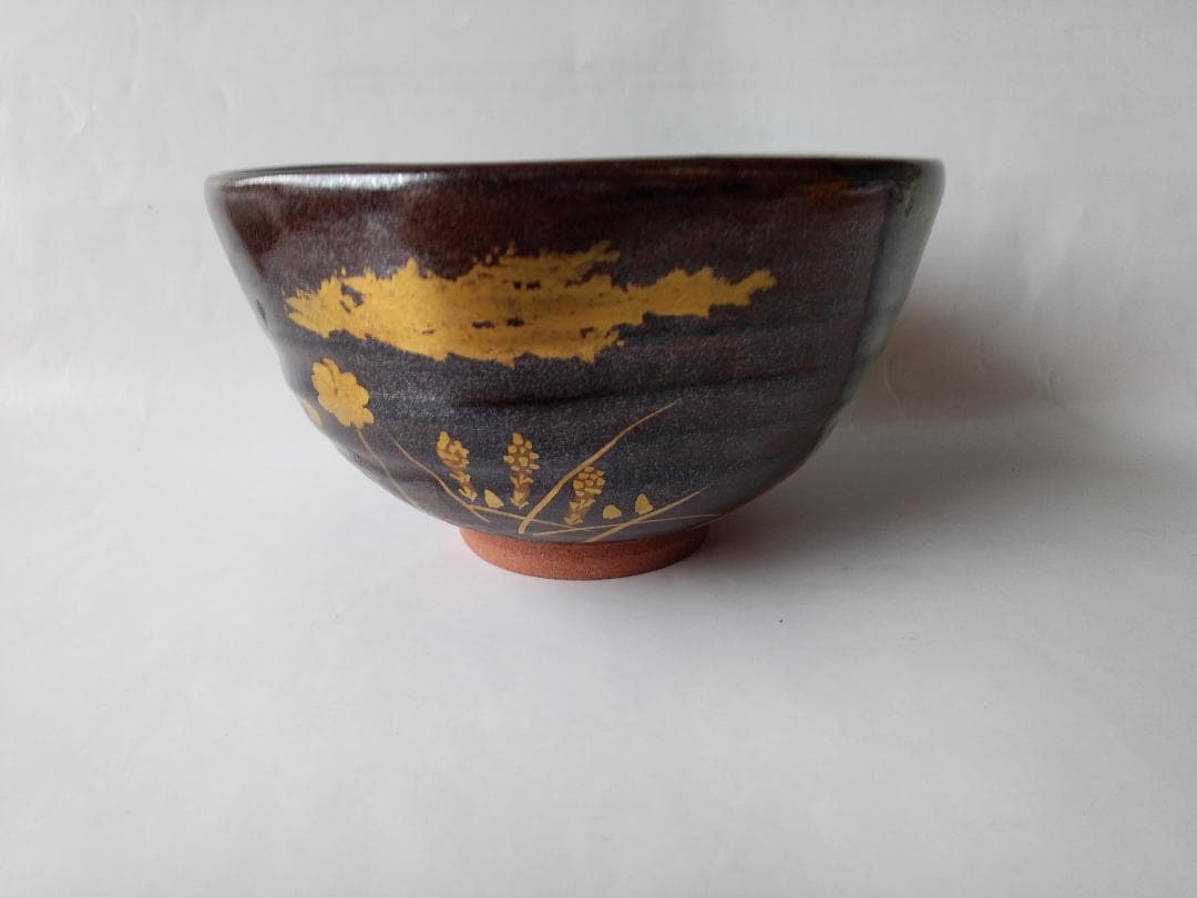 京焼 宮川香せつ 造 春の野 茶碗 共箱 金彩 茶道具 茶器 抹茶碗 新品 です