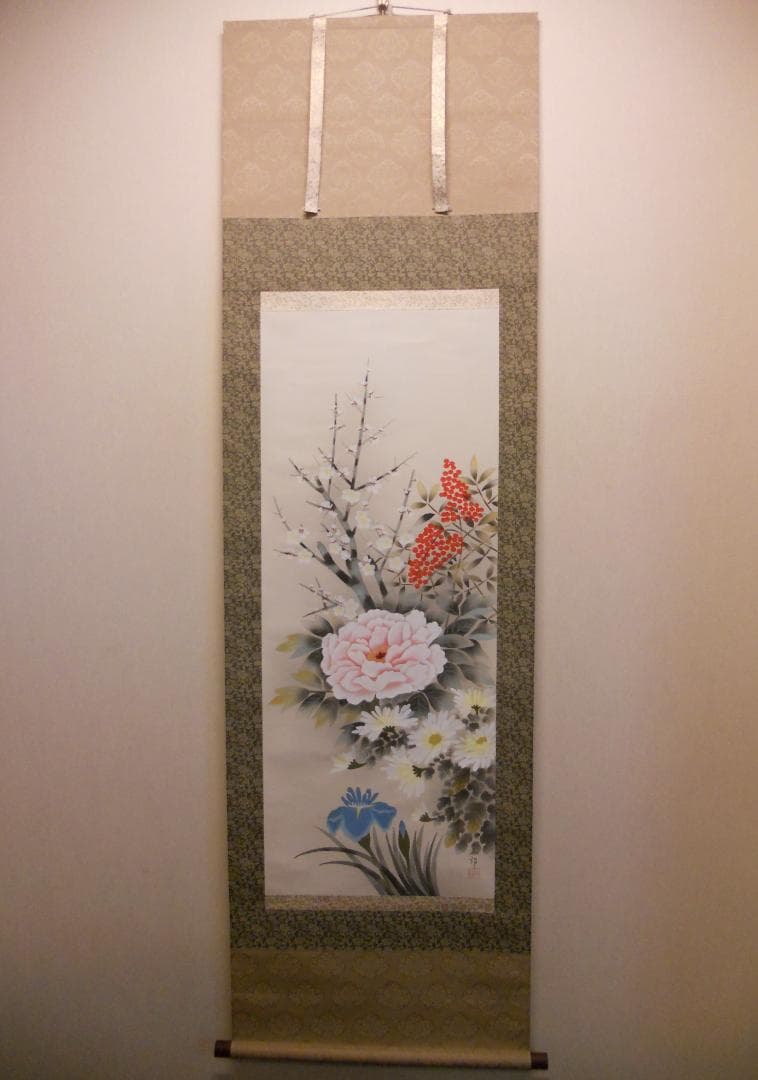 掛け軸 五郎 四季花 絹本 希少 軸装 茶道具 掛軸 美品 です。