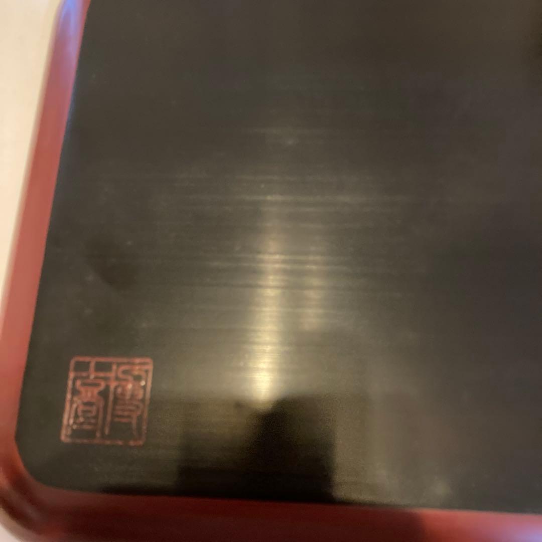 博古堂　鎌倉彫　赤い漆器の盆 梅枝の彫刻