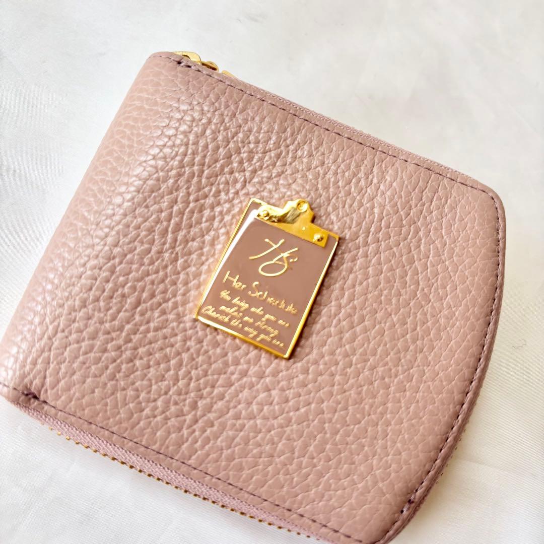 【未使用】　ハースケジュール　チェレット　二つ折りウォレット　財布　コンパクト