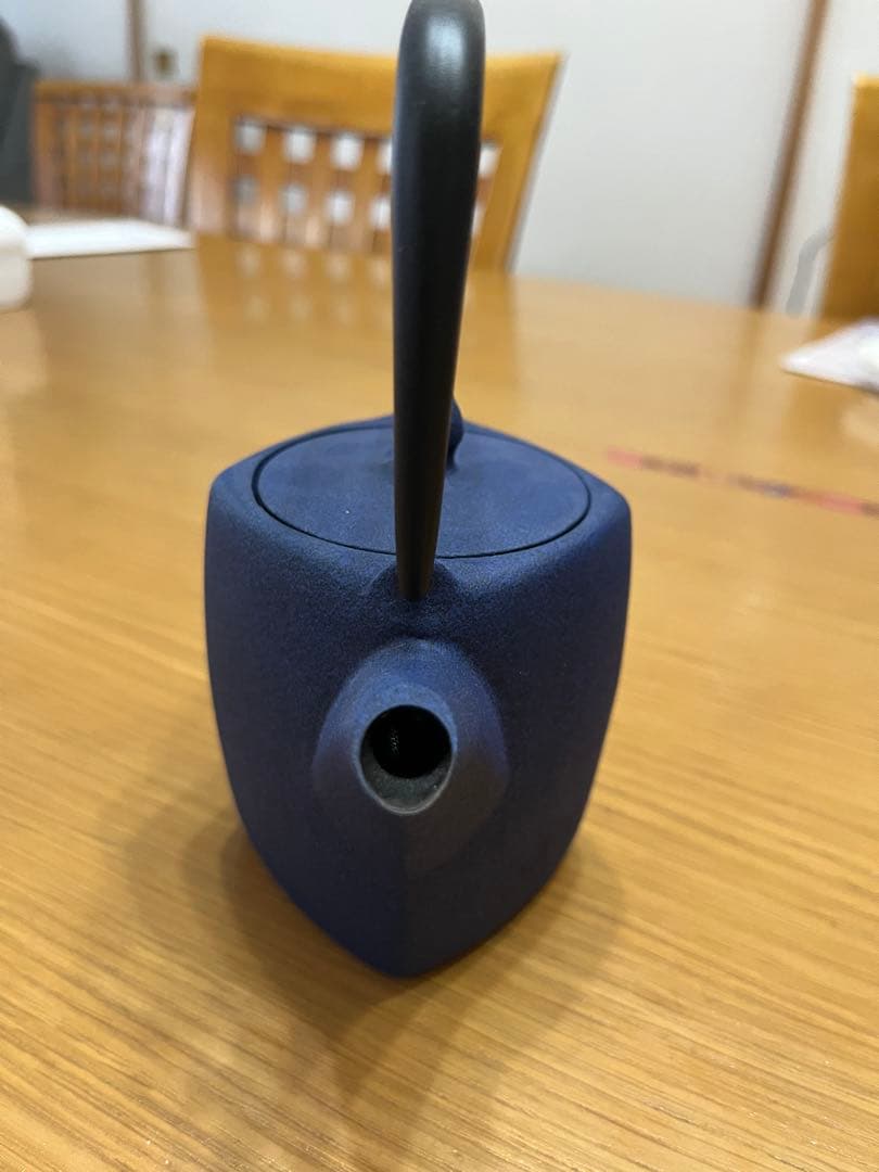 菊地保寿堂　鋳鉄製鉄瓶