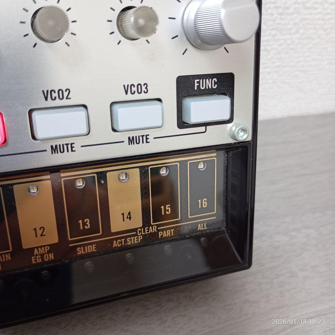 KORG volca bass アナログベースシンセサイザー　コルグ