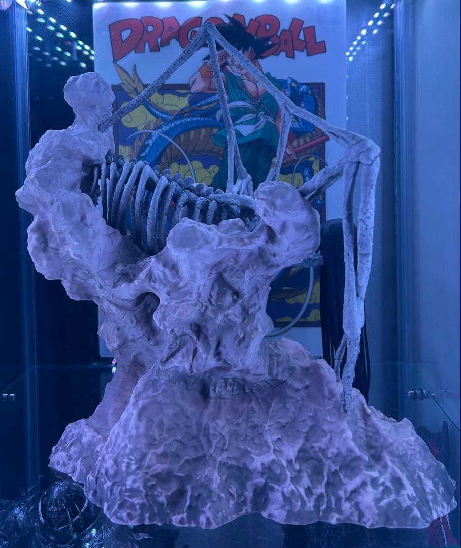 進撃の巨人 一番くじ ラストワン賞 終尾の巨人 MEGAIMPACT フィギュア