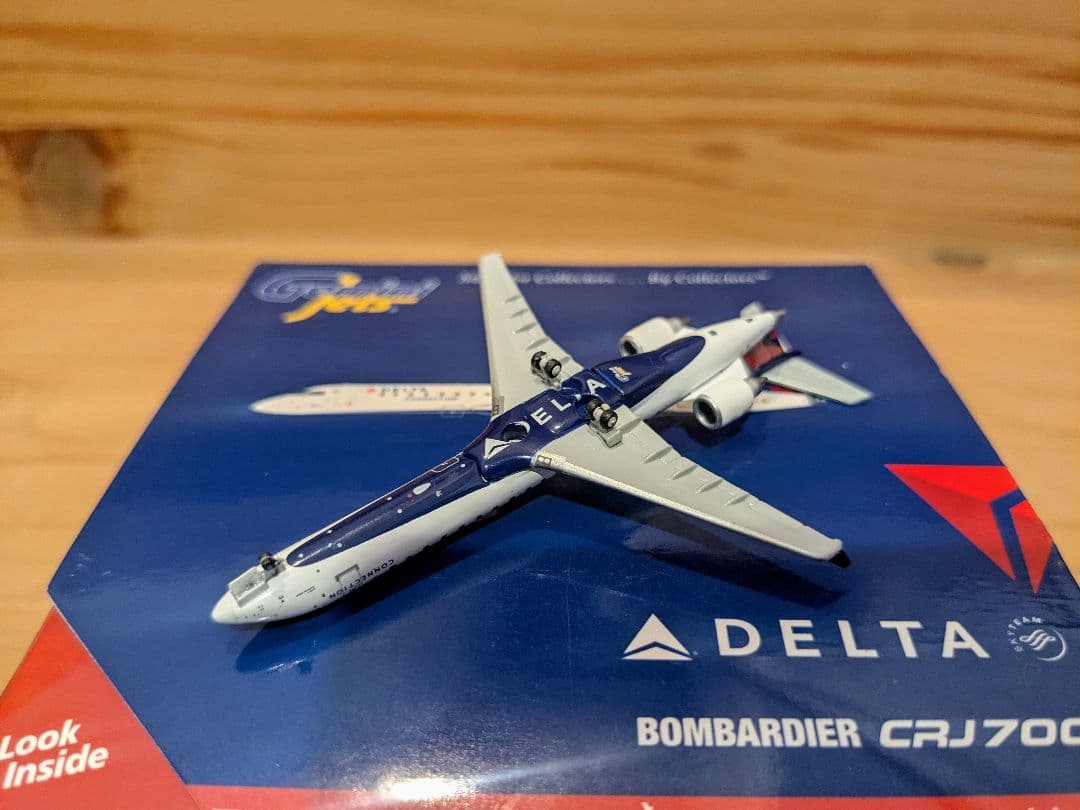 Gemini CRJ Q400 1/400　ジェミニ　ANA JAL