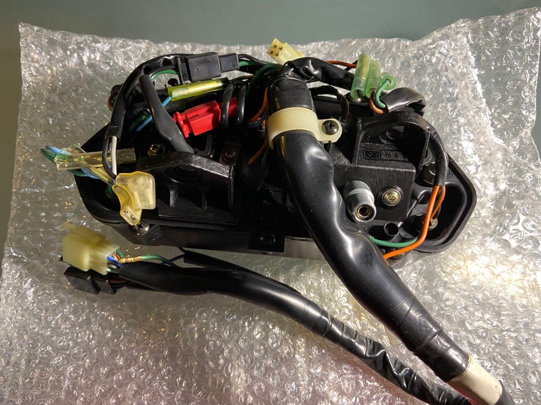 ホンダ　AX-1 MD21 スピードメーター未使用品37100-KW3-008