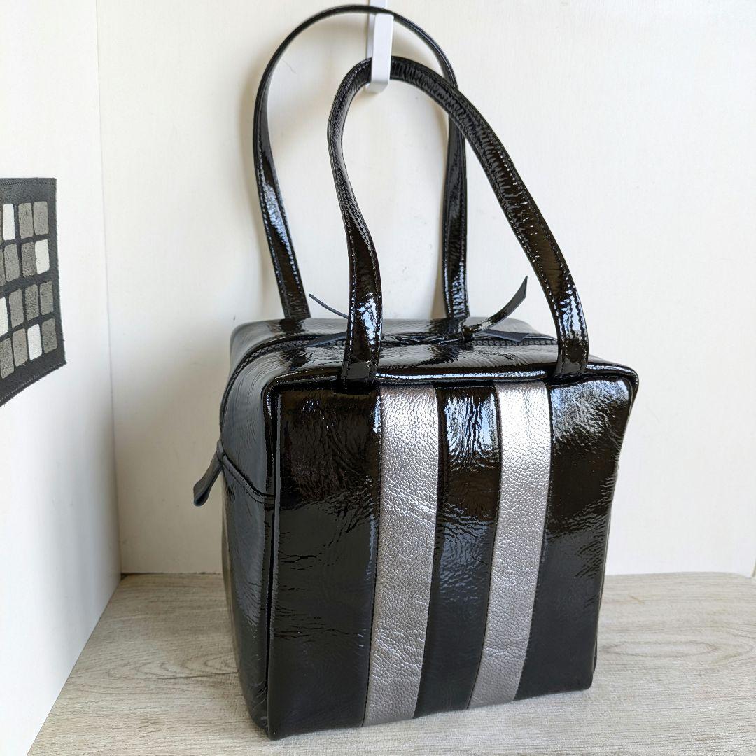 orika スクエアバック　折りお財布　革