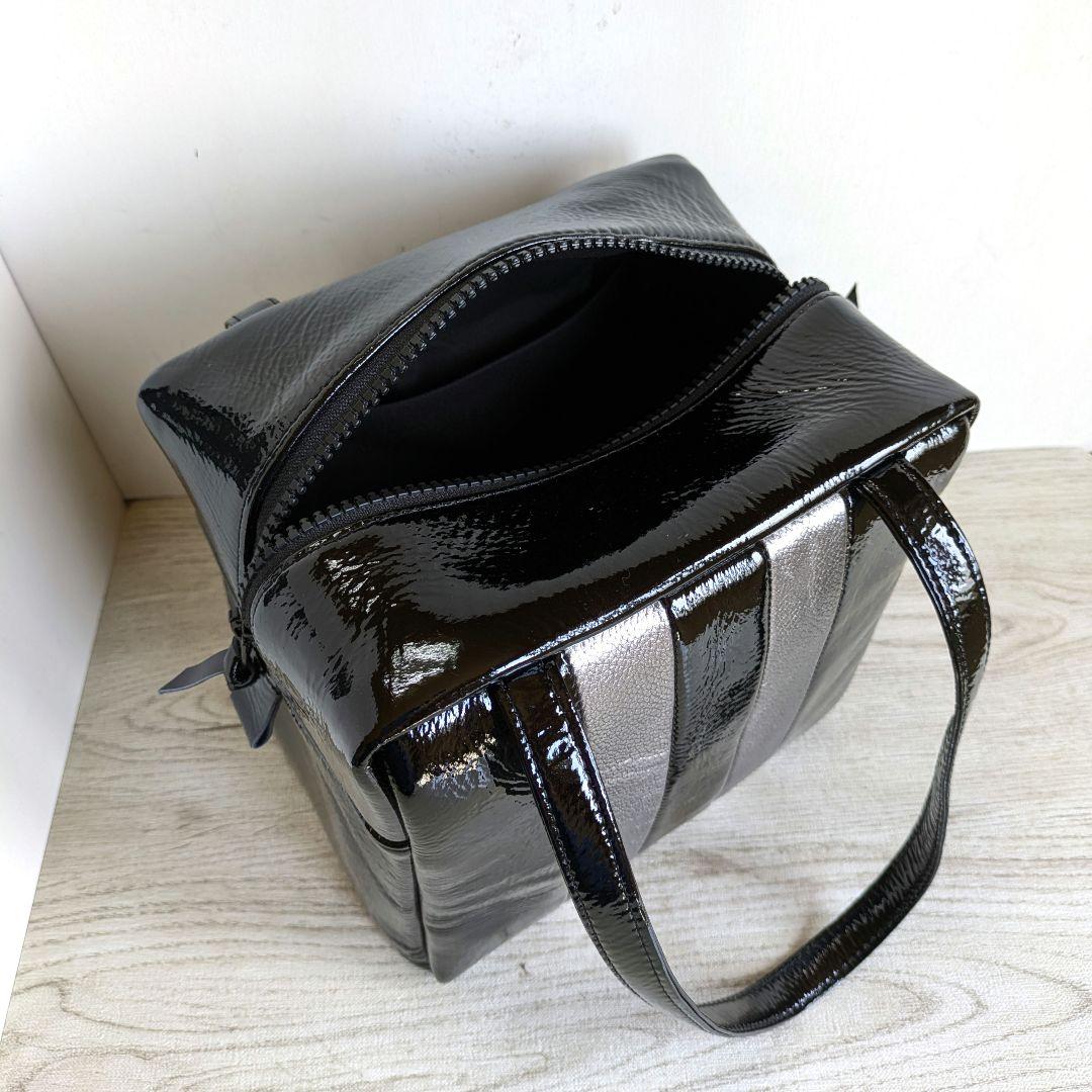 orika スクエアバック　折りお財布　革