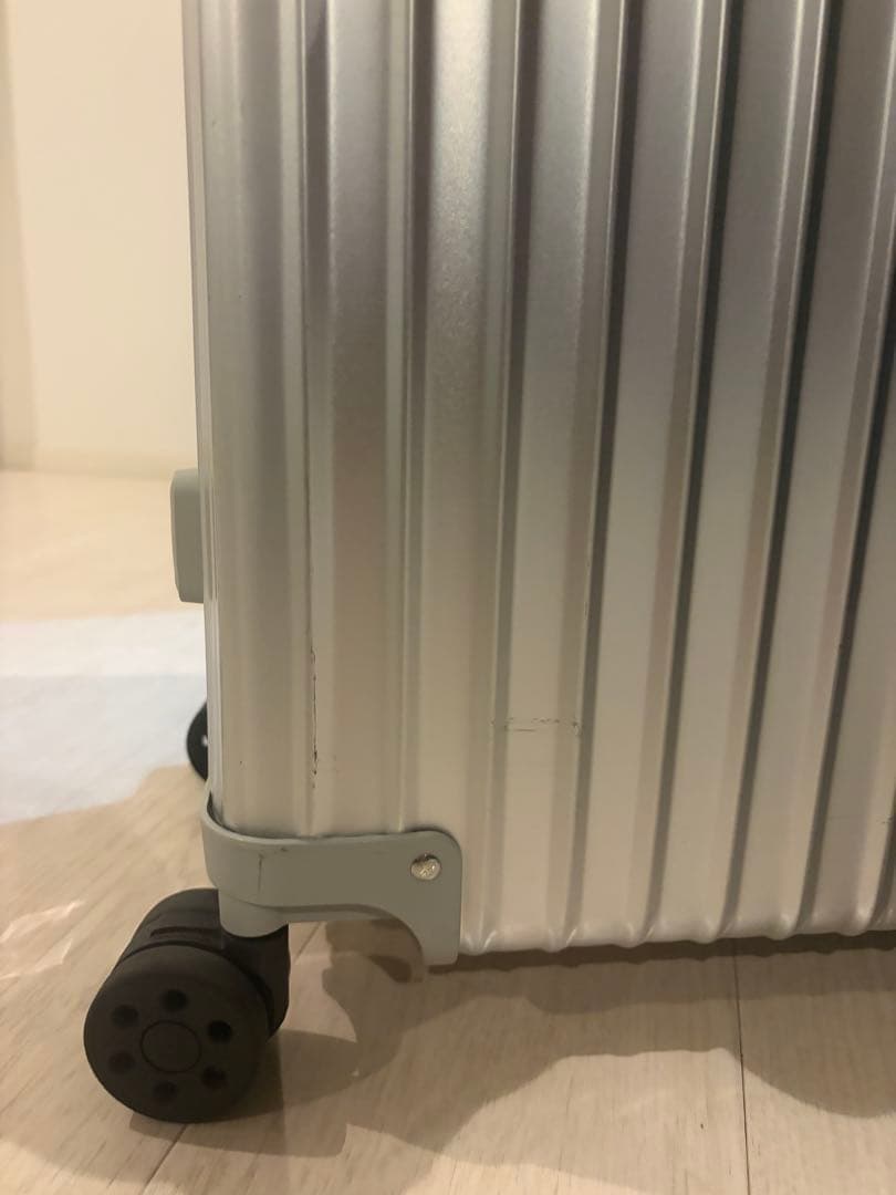 rimowa スーツケース　機内持ち込み可能